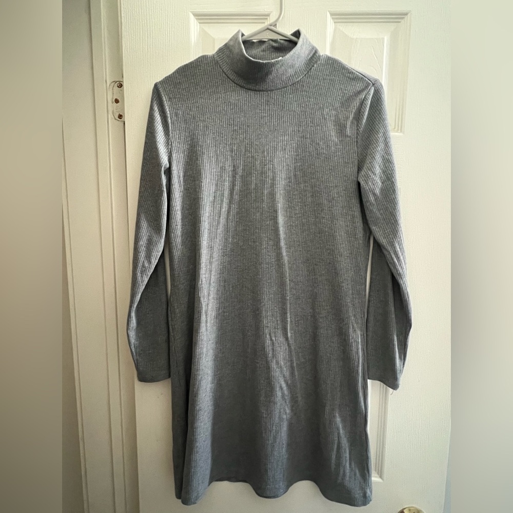 Gray Ribbed mock-neck Long Sleeve Dress